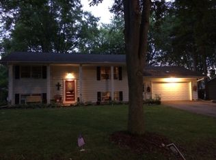 1128 W Briarwood St, Marshfield, WI 54449