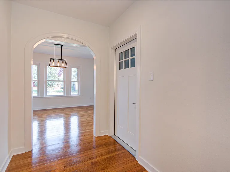 2208 Blodgett St #1 — Photo 4