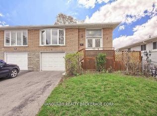 55 Fallingdale Cres #5, Toronto, ON M3J 1C4