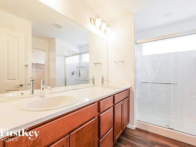 10142 Luneth Dr — Photo 9