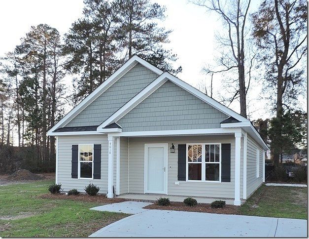 1st image of 4018 Saxby Ln NW