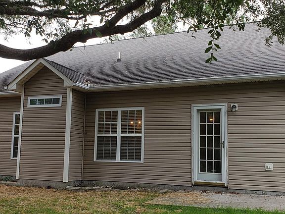 5th image of 1104 Shelby Ct