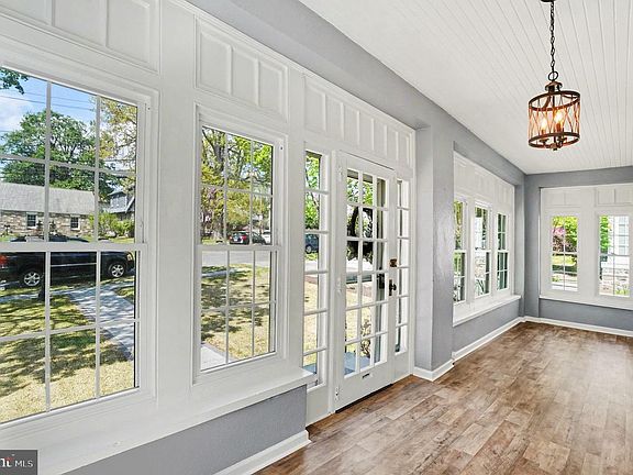 3rd image of 443 Wigard Ave