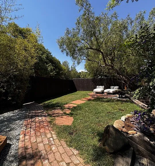 2449 Riverside Pl #REAR HOUSE — Photo 3
