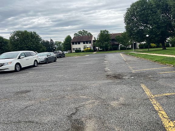 5th image of C 24 Avon Dr