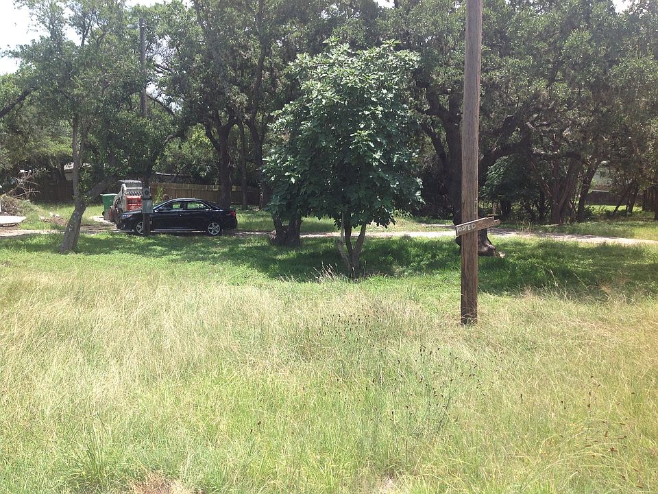 1/2 Acre of land