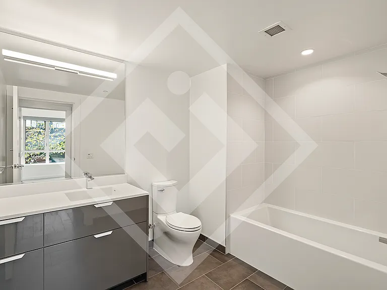 110 Channel St #4I5 — Photo 9