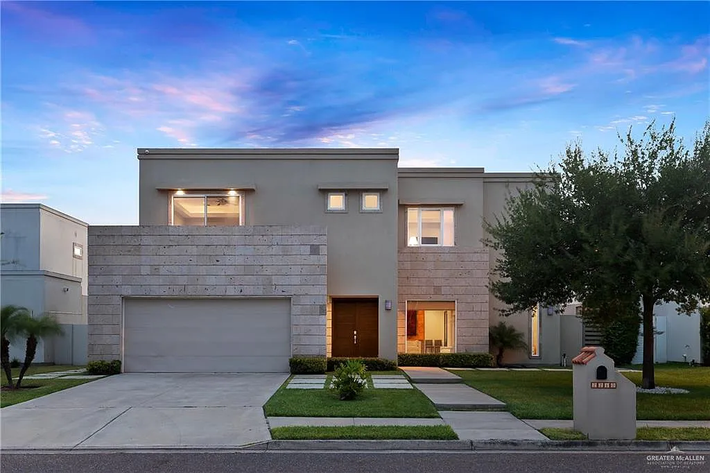 5 bed, 4.5 bath, 4057 sqft, $4,500 — Photo 1