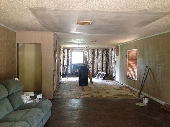 5th image of 906 Heights St