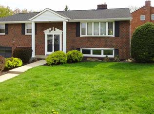 171 N Jamestown Rd, Coraopolis, PA 15108