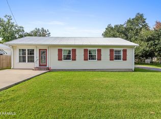 113 S Bonin St, Loreauville, LA 70552