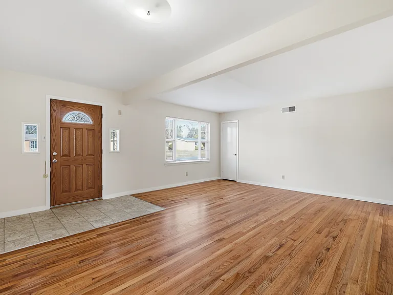 10830 Cotillion Dr — Photo 4
