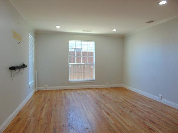 2nd image of 1606 Melbourne Ave
