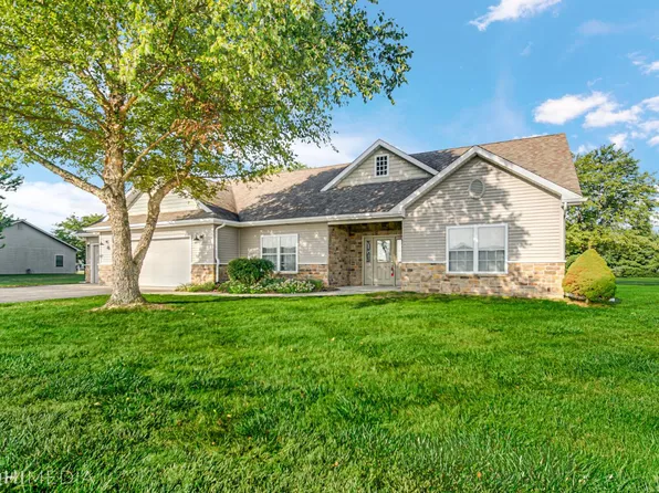 11766 Prairie Ridge Ln, Wheatfield, IN 46392