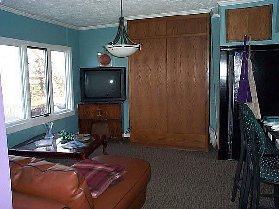 Den tv room, formal dining room?