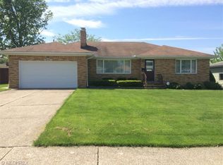 7725 Selwick Dr, Parma, OH 44129