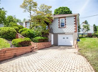 826 Edwards St, Belle Vernon, PA