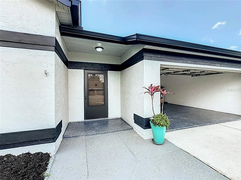 5716 Delano Ln — Photo 10