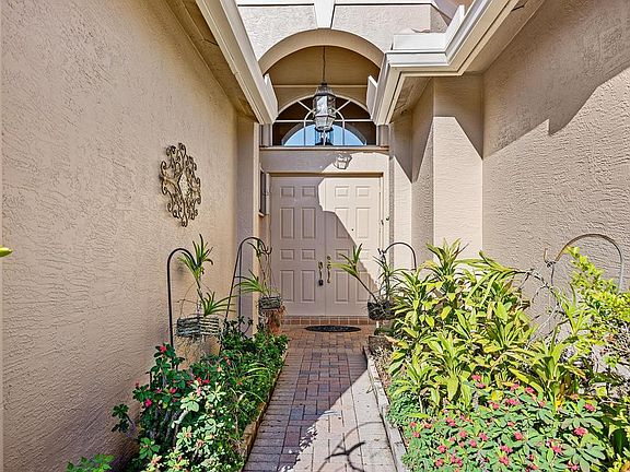 2nd image of 11607 Pamplona Boulevard
