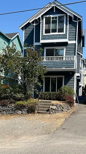 12328 14th Ave NE Photo 1