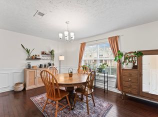 2030 Debonair Ln, Murfreesboro, TN 37128