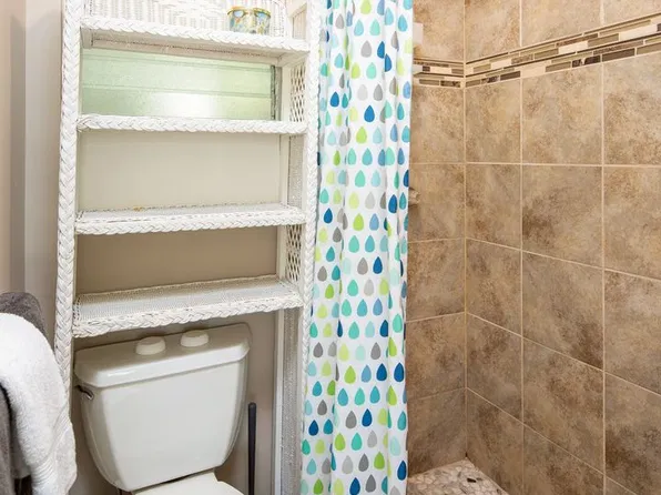 156 N Kalaheo Ave APT C, Kailua, HI 96734