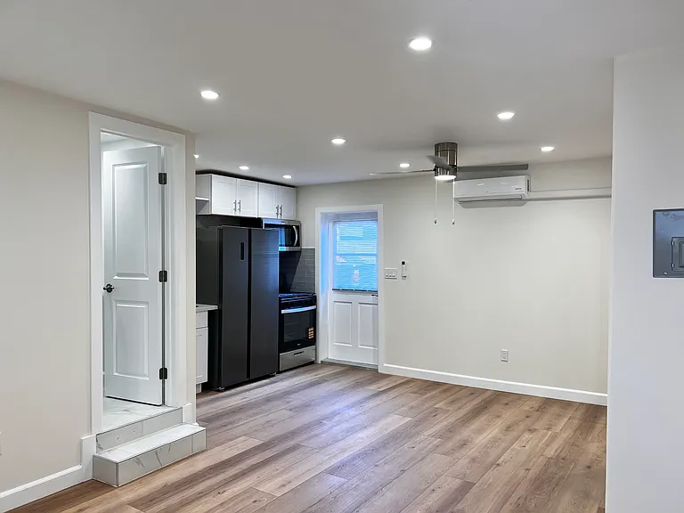 11031 Firmona Ave #A — Photo 9