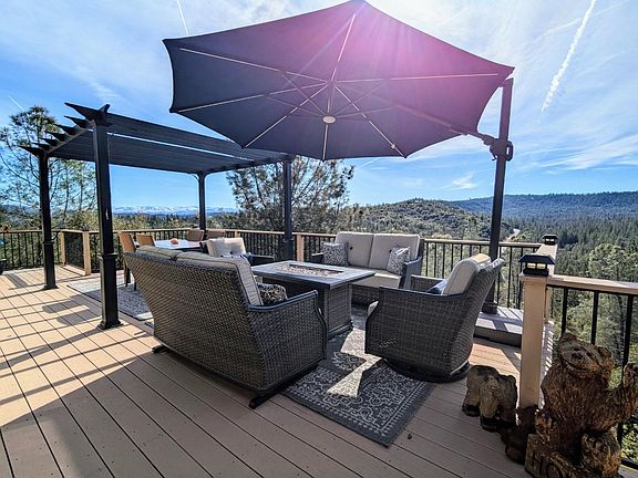 5th image of 12060 Hillhurst Cir