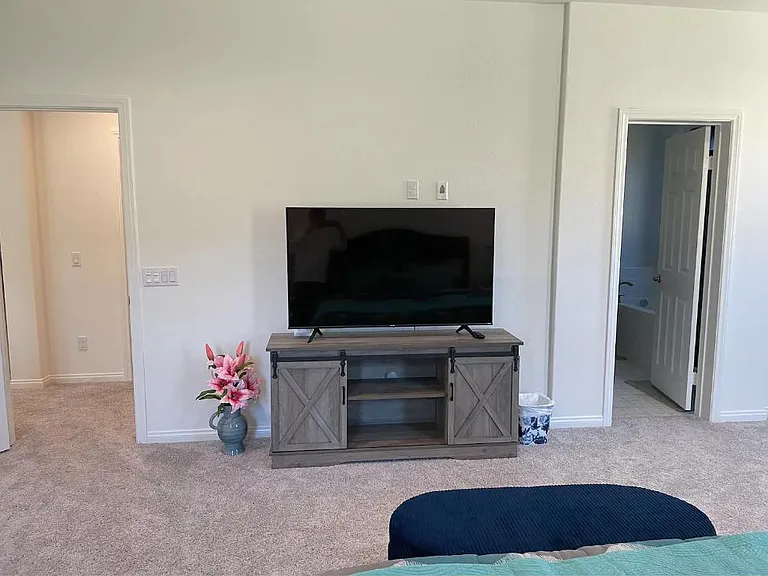 21199 Packing House Ct — Photo 35