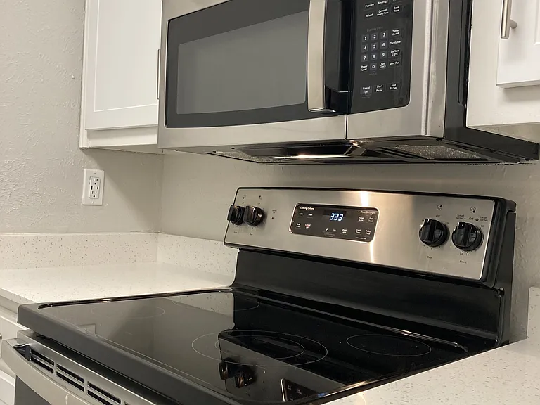 Summerwind Apartments — Photo 36