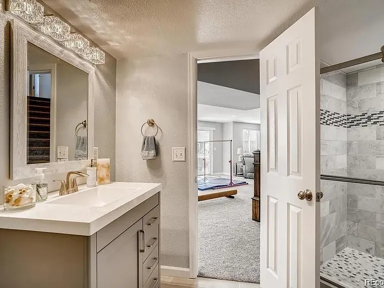 2212 Shadow Creek Dr — Photo 11