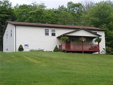 127 Alderson Rd photo 1