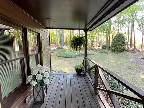 4th image of 3121 Bonds Lake Rd NW