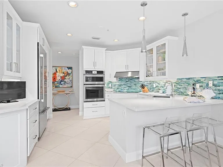 142 Colonade Cir #701 — Photo 12