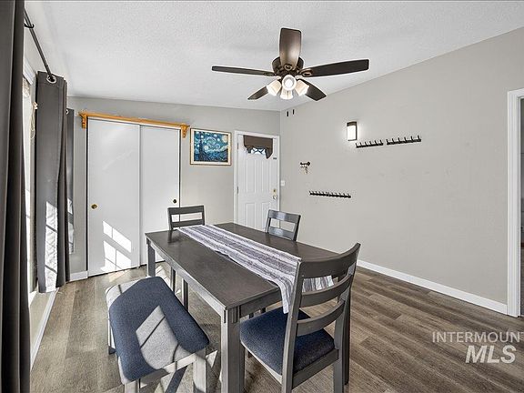 4th image of 1604 N Plateau Ave