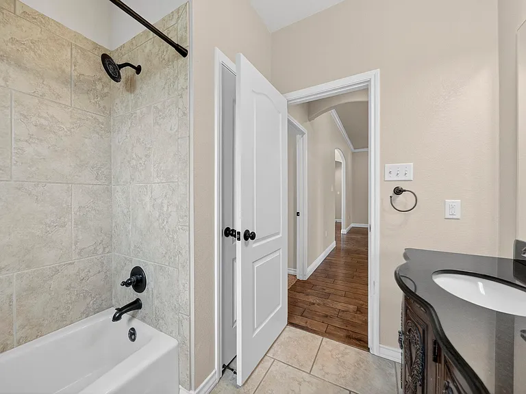 5600 Los Patios Dr — Photo 29