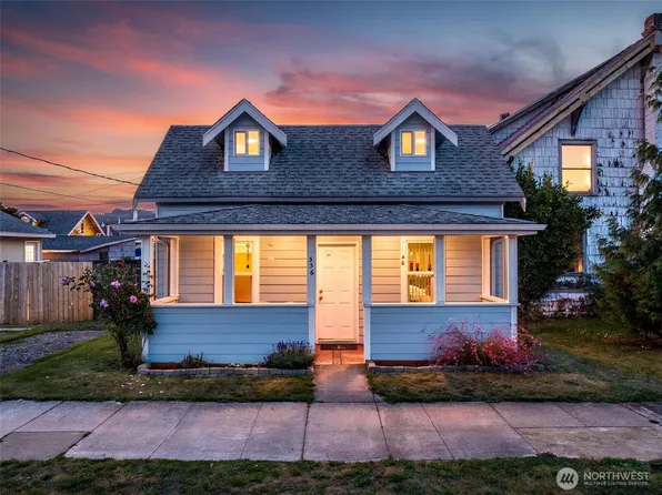 336 3rd Avenue SW, Castle Rock, WA 98611