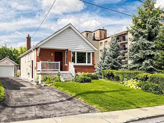2nd image of 120 Pitt Ave