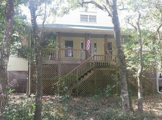 129 Arborvitae Dr, Pine Knoll Shores, NC 28512