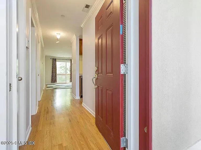 51 Forest Ave #61 — Photo 2