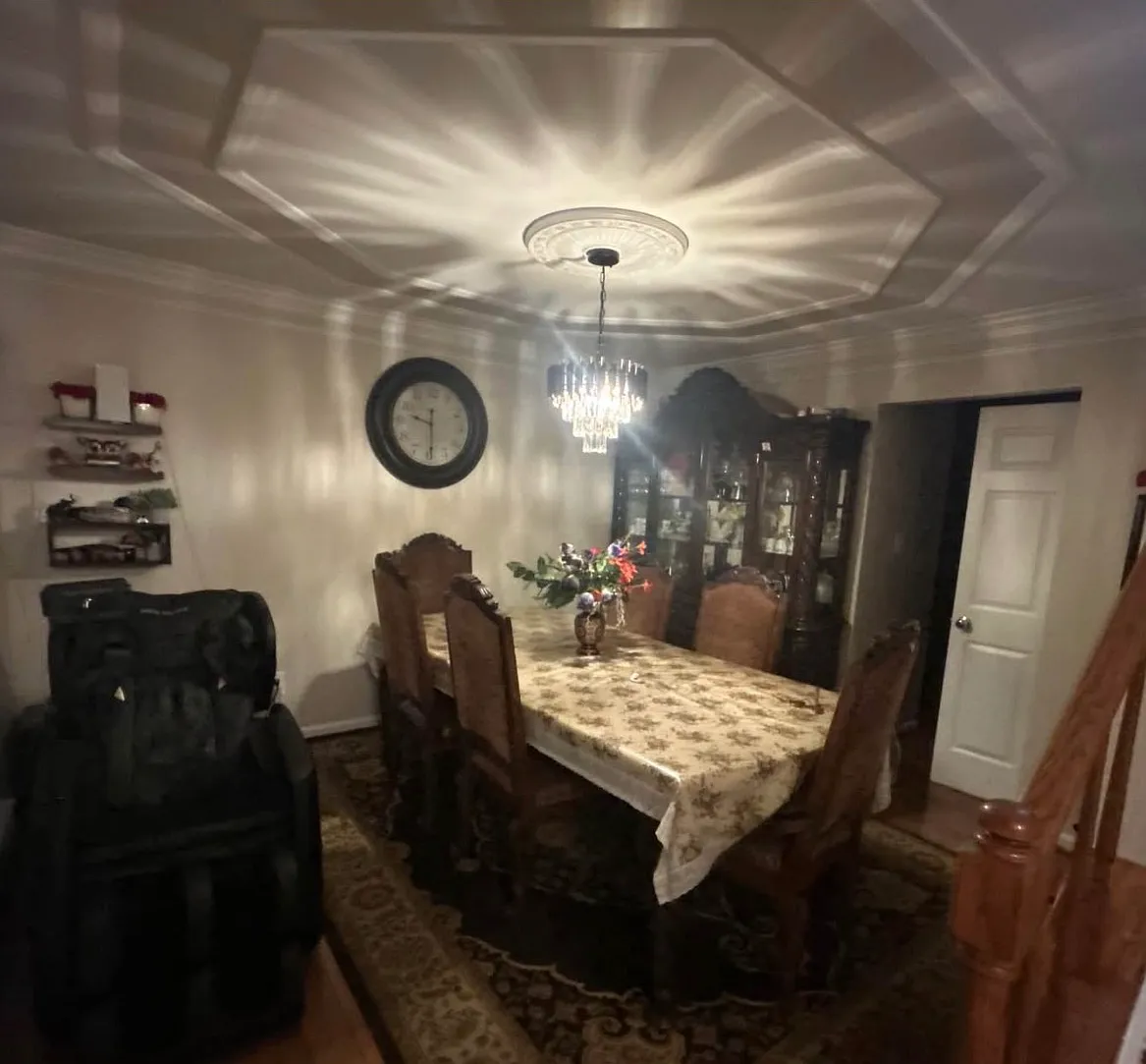 4 bed, 2.5 bath, 1946 sqft, $3,400 — Photo 4