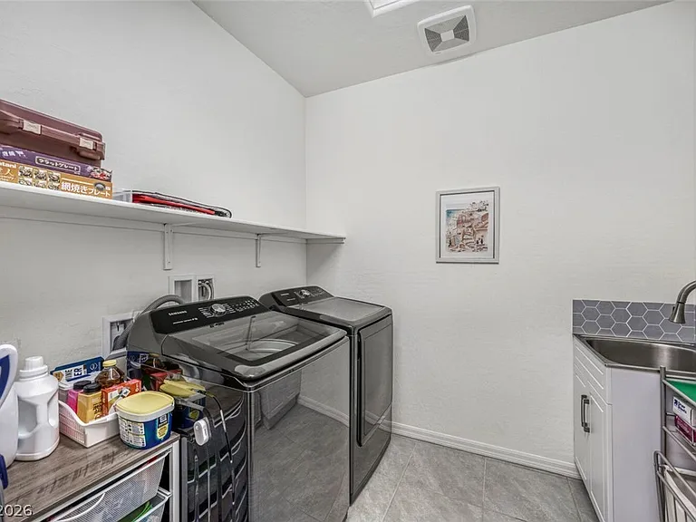 10594 Skye Arroyo Ave — Photo 25