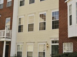 6605 Hunter Creek Ln, Alexandria, VA 22315