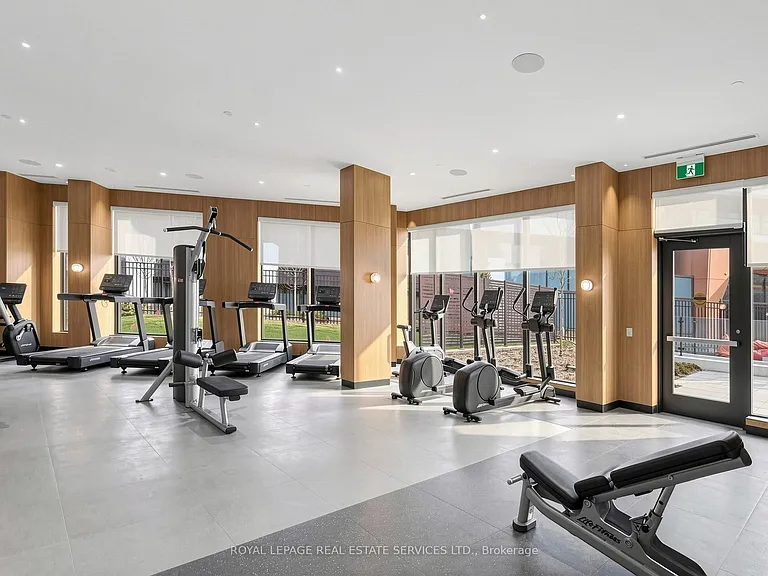 25 Cordova Ave #1210 — Photo 36