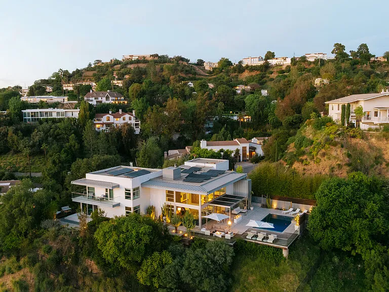 2651 Nichols Canyon Rd — Photo 41