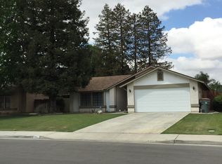 5913 Charmain St, Bakersfield, CA 93313