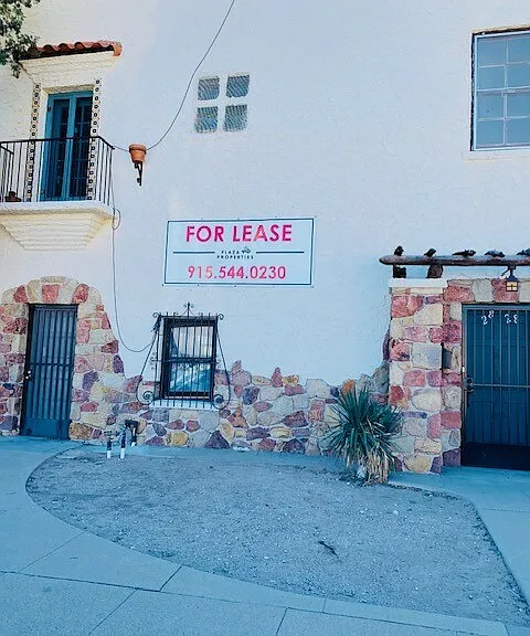 2828 Richmond Ave — Photo 1