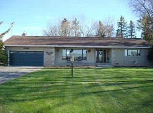 6721 Cedar View Rd, Cleveland, WI 53015