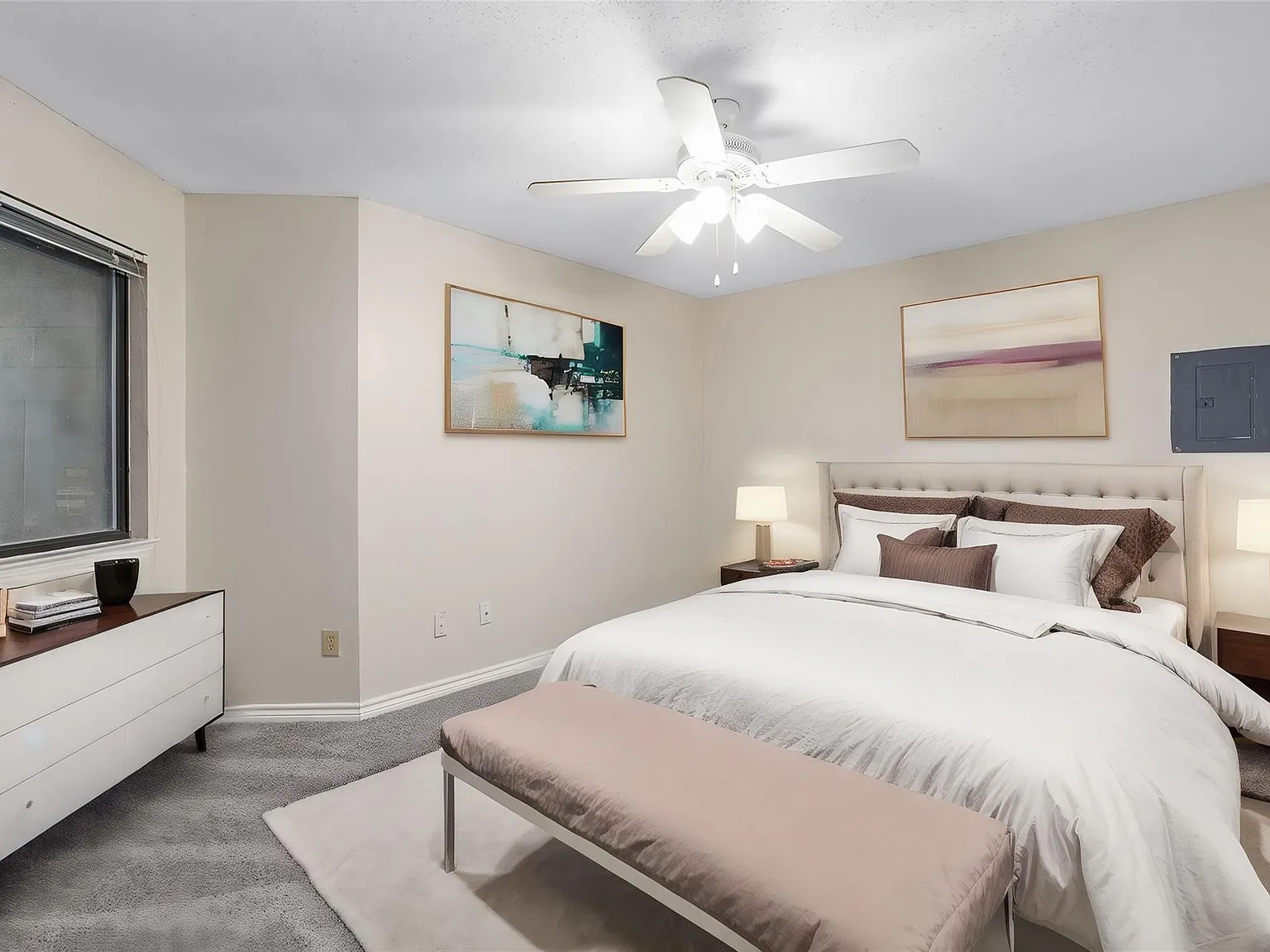 2 bed, 808 sqft, $1,299 — Photo 1