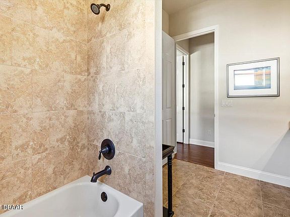 2nd image of 568 Luna Bella Ln